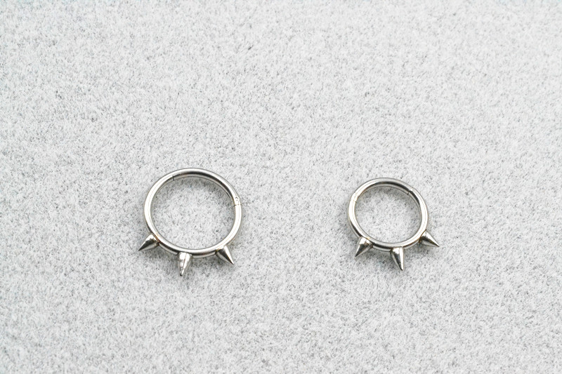 50pcs/Lot  Seamless Hinged Seg - Clicker Ring Seamless recension och pris