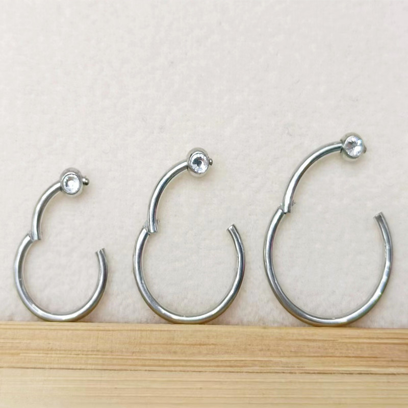 50pcs/lot 316 Surgical Steel G - Clicker Ring Seamless recension och pris